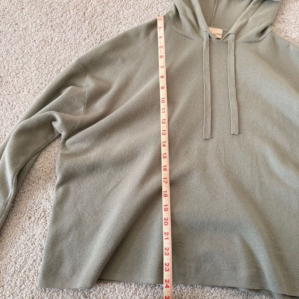Gorgeous Cashmere Blend Sage Green Knit Hoddie - Picture 3 of 5